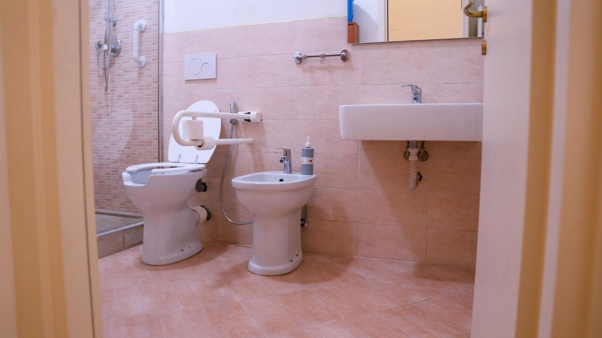 Home Sweet Home Bologna Bagian luar foto